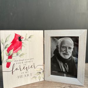 Cardinal Picture Frame 6X8